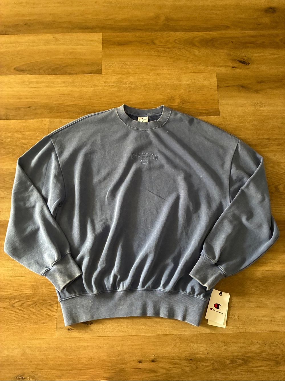 Champion Embroidered Logo Crewneck Sweatshirt Blue Small Minimal Pullover NWT